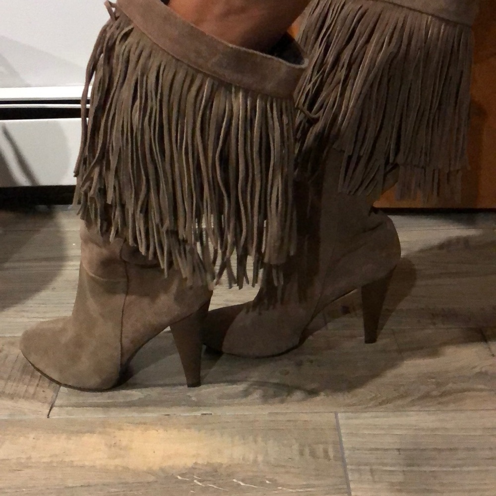 Fringed Suede Boots